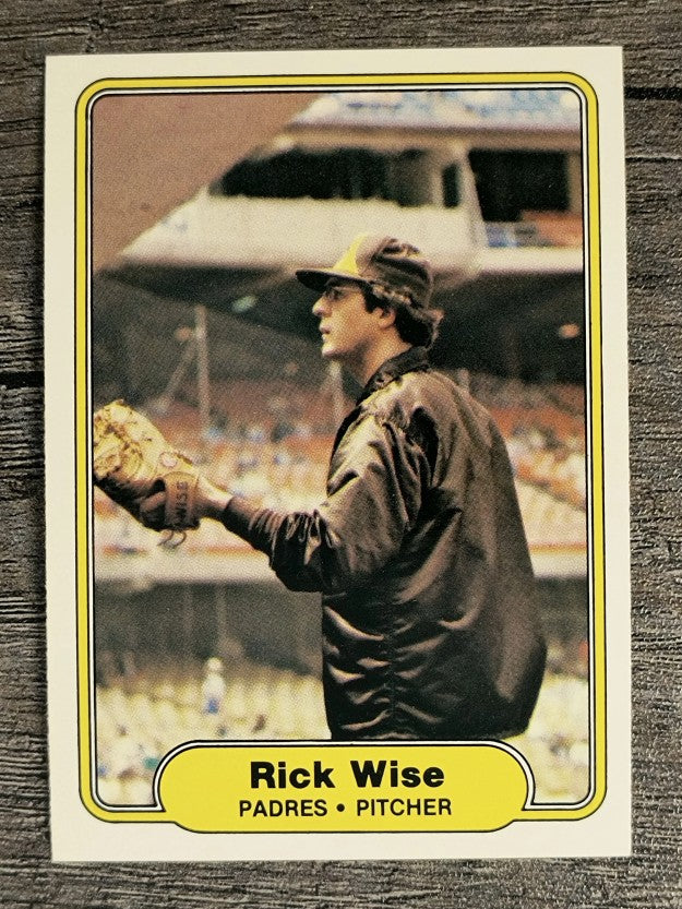 1982 Fleer #585 Rick Wise