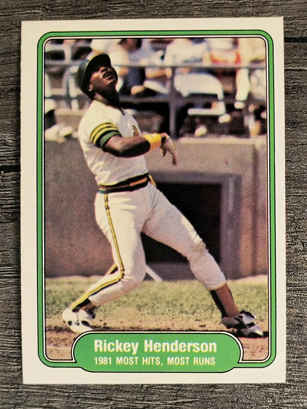 1982 Fleer #643 Rickey Henderson/Most Hits and Runs