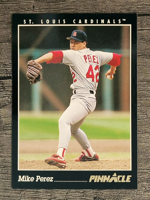 1993 Pinnacle #162 Mike Perez