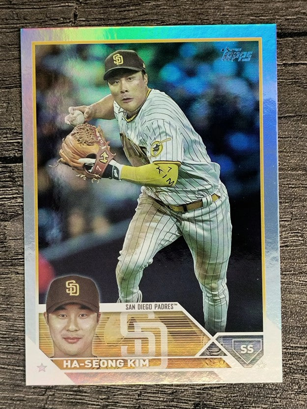 2023 Topps Rainbow Foil #57 Ha-Seong Kim