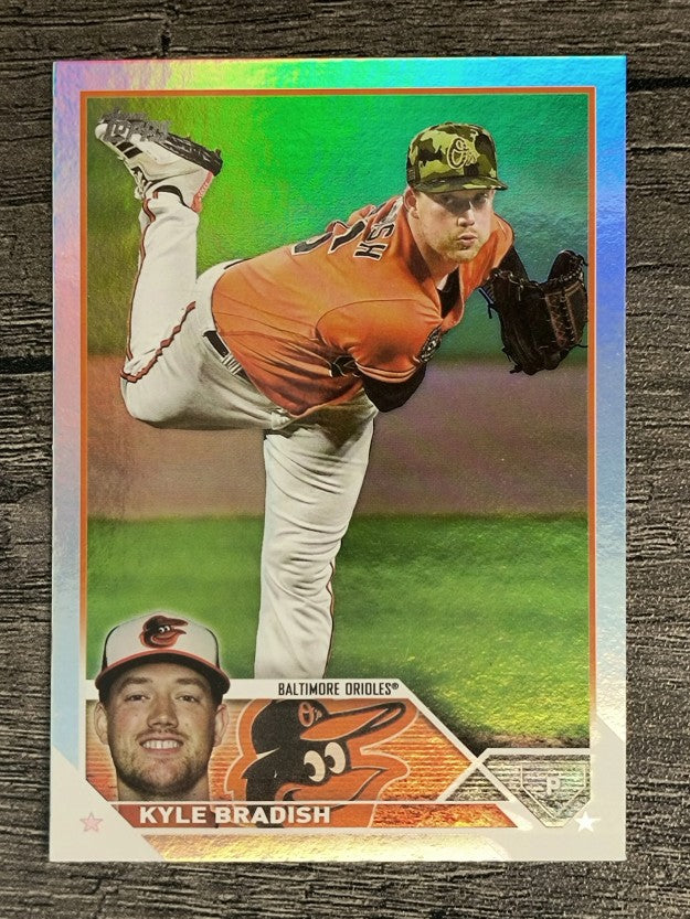 2023 Topps Rainbow Foil #77 Kyle Bradish