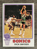 1973-74 Topps #86 Dick Snyder (NMMT)