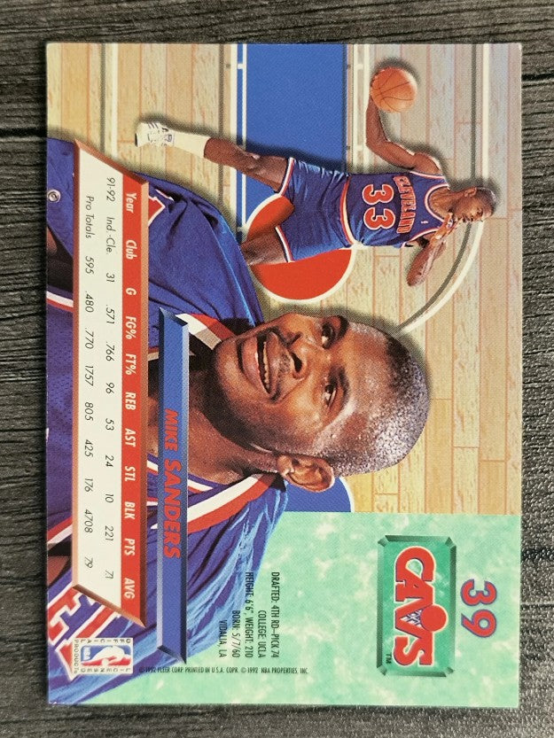 1992-93 Ultra #39 Mike Sanders