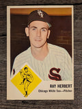 1963 Fleer #9 Ray Herbert (EX)
