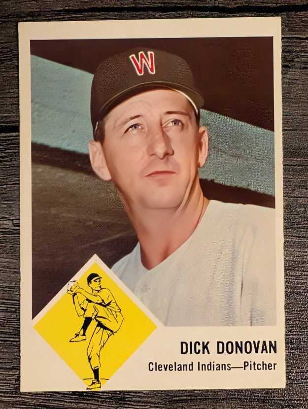 1963 Fleer #11 Dick Donovan (VGEX)