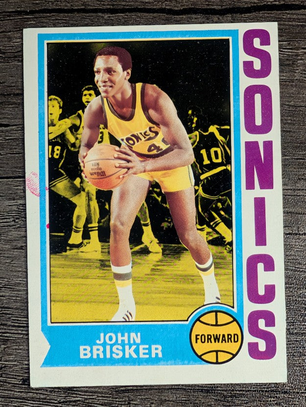 1974-75 Topps #18 John Brisker (EX)