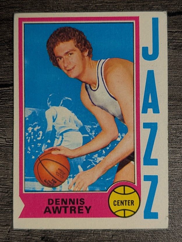 1974-75 Topps #74 Dennis Awtrey (VGEX)