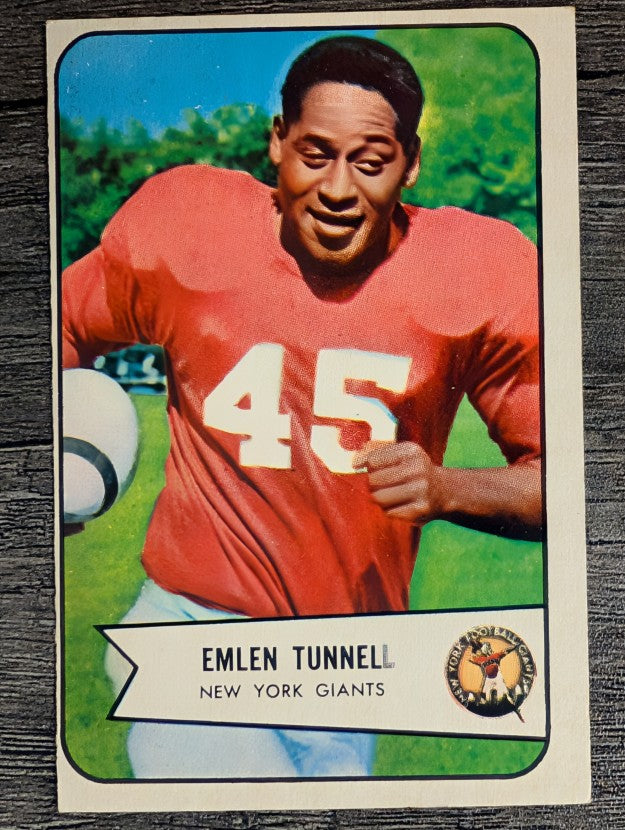 1954 Bowman #102B Emlen Tunnell COR/Name spelled Tunnell (EX)
