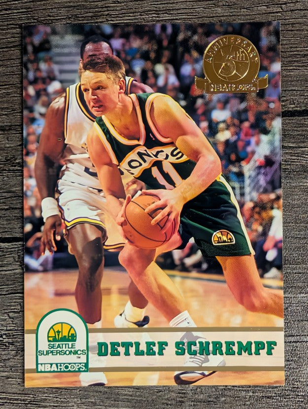 1993-94 Hoops Fifth Anniversary Gold #411 Detlef Schrempf (NM)