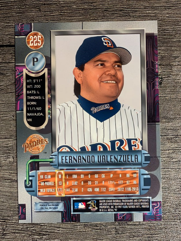 1997 Metal Universe #225 Fernando Valenzuela