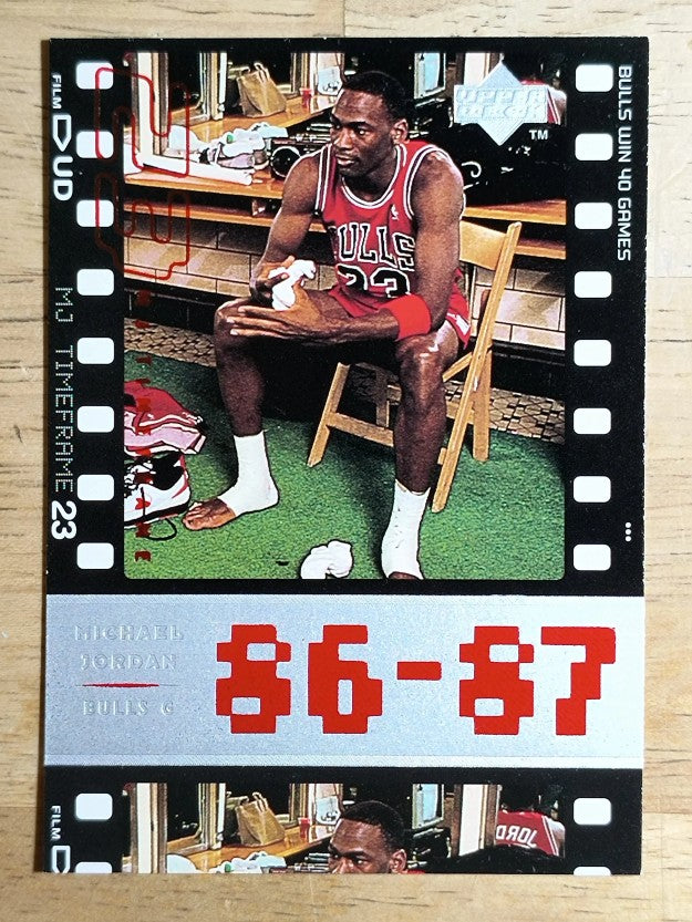 1998 Upper Deck Michael Jordan Living Legend #16 Michael Jordan TF 1988-89