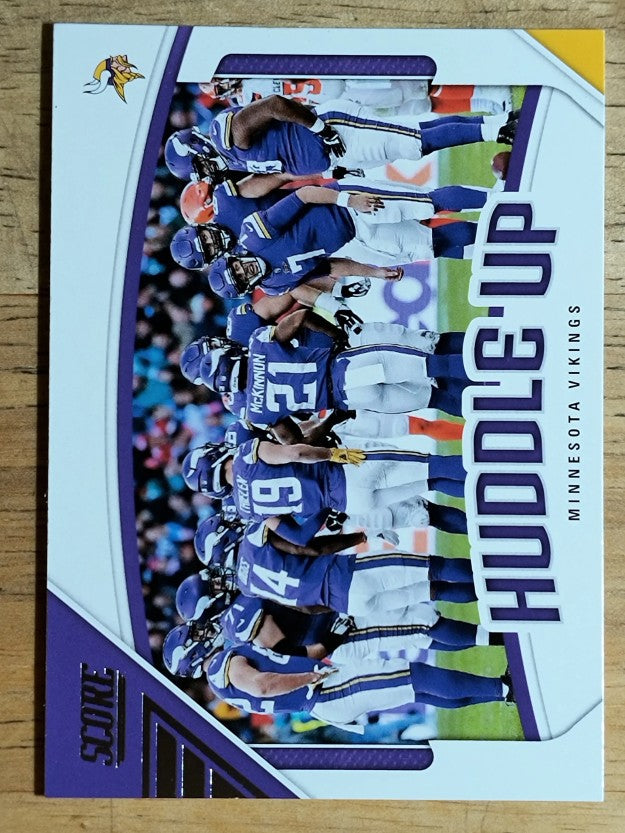 2018 Score Huddle Up #8 Minnesota Vikings
