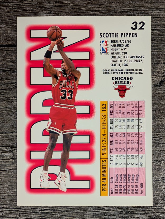 1993-94 Fleer #32 Scottie Pippen (NM)