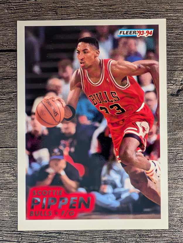 1993-94 Fleer #32 Scottie Pippen (NM)
