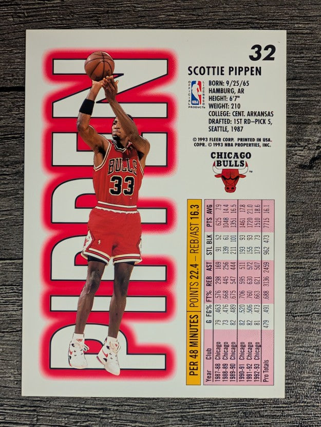 1993-94 Fleer #32 Scottie Pippen