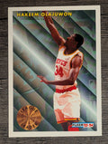 1993-94 Fleer #225 Hakeem Olajuwon LL