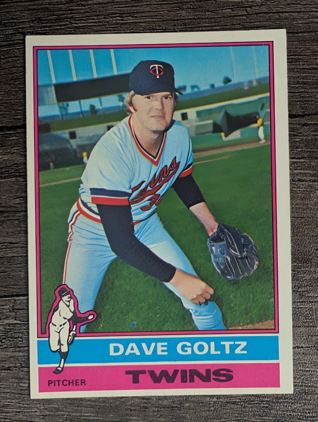 1976 Topps #136 Dave Goltz (EX)