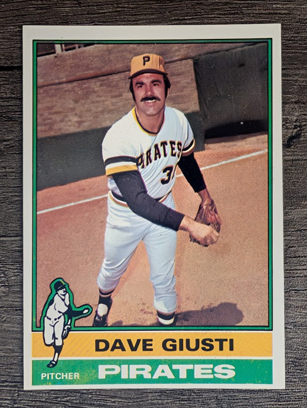 1976 Topps #352 Dave Giusti (NM)