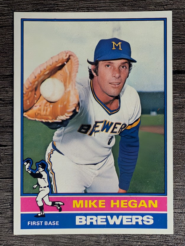 1976 Topps #377 Mike Hegan (MINT)