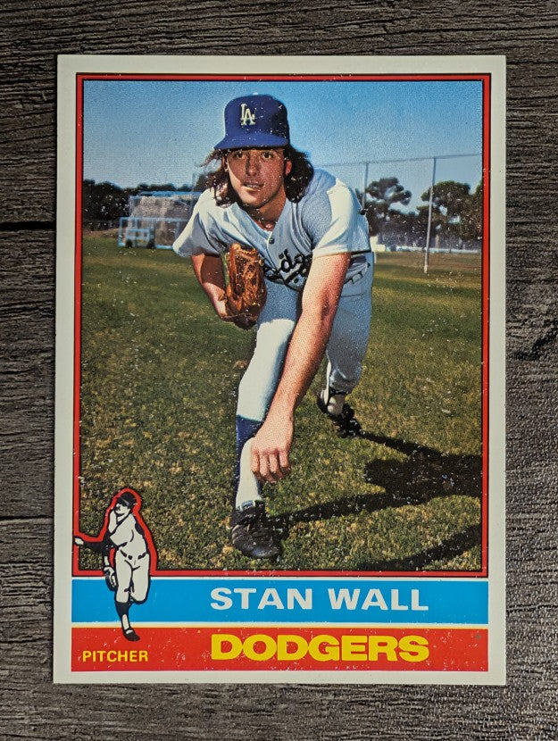 1976 Topps #584 Stan Wall RC (VGEX)