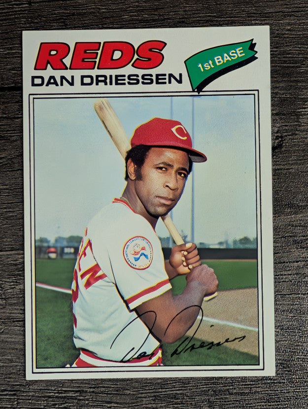 1977 Topps #23 Dan Driessen (EXMT)