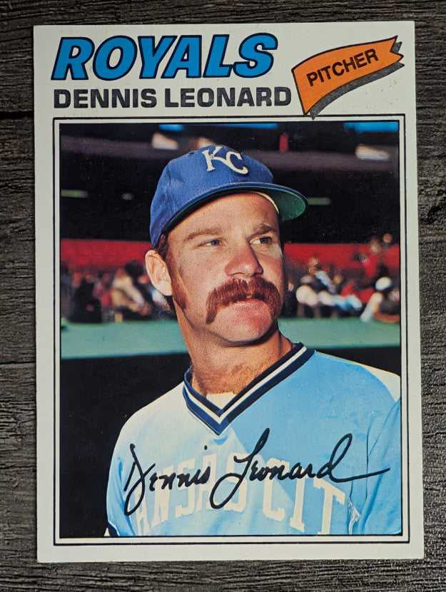 1977 Topps #75 Dennis Leonard (EXMT)