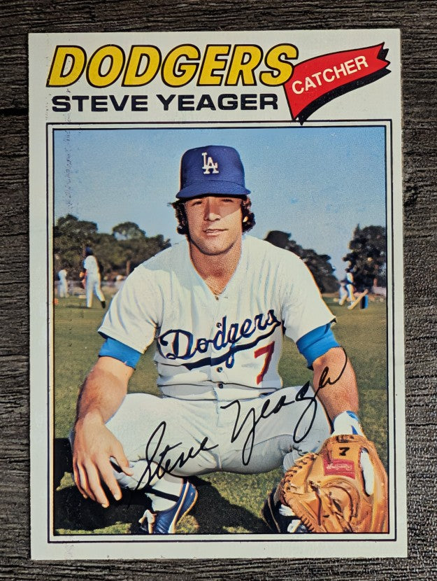 1977 Topps #105 Steve Yeager (EXMT)