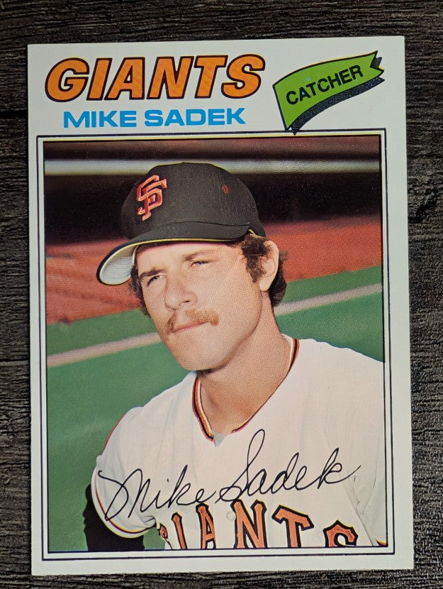 1977 Topps #129 Mike Sadek (EXMT)