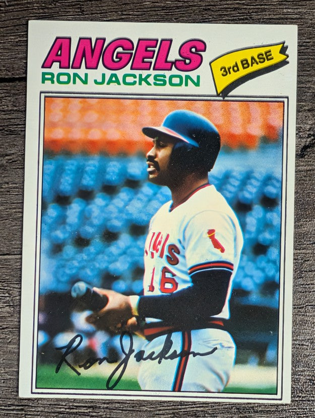 1977 Topps #153 Ron Jackson RC (EXMT)