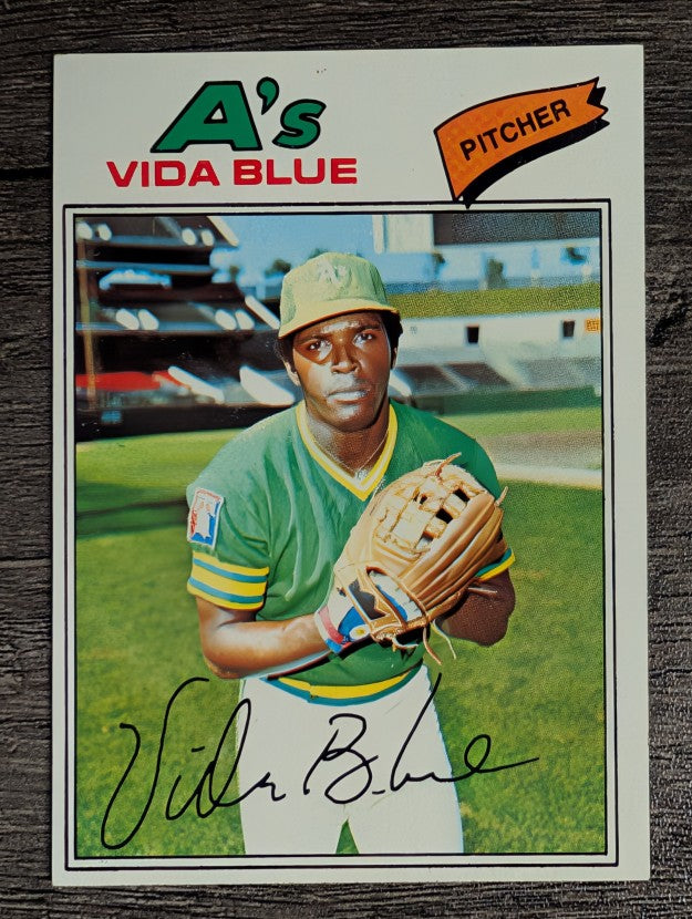 1977 Topps #230 Vida Blue (EX)