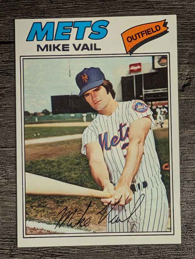 1977 Topps #246 Mike Vail (EX)