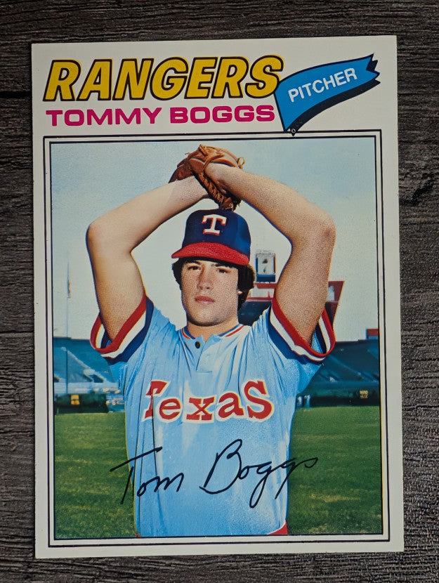 1977 Topps #328 Tommy Boggs RC (NMMT)