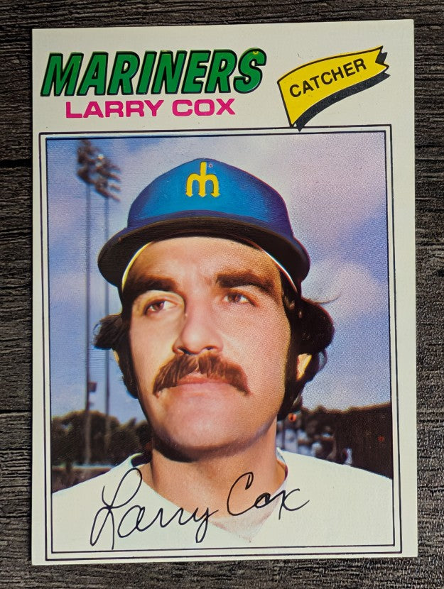 1977 Topps #379 Larry Cox RC (EX)