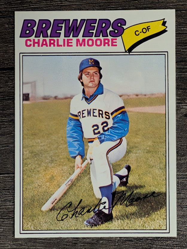 1977 Topps #382 Charlie Moore (NM)
