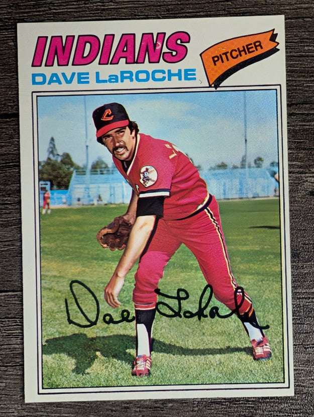 1977 Topps #385 Dave LaRoche (EX)