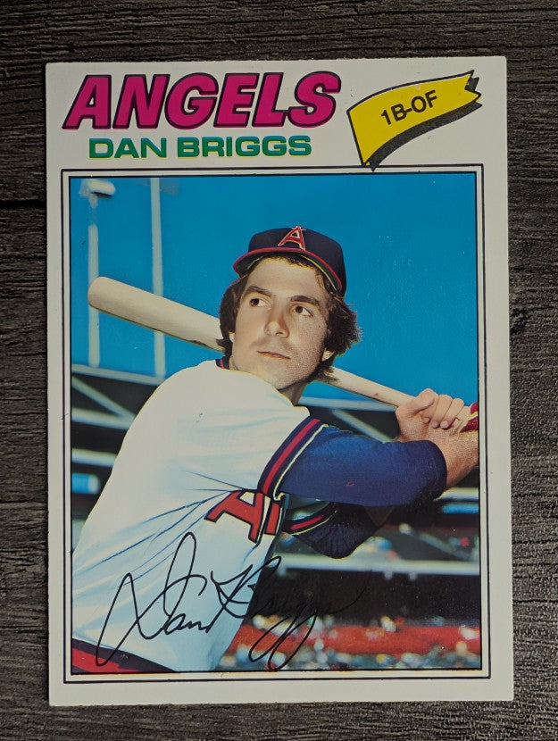 1977 Topps #592 Dan Briggs RC (EXMT)