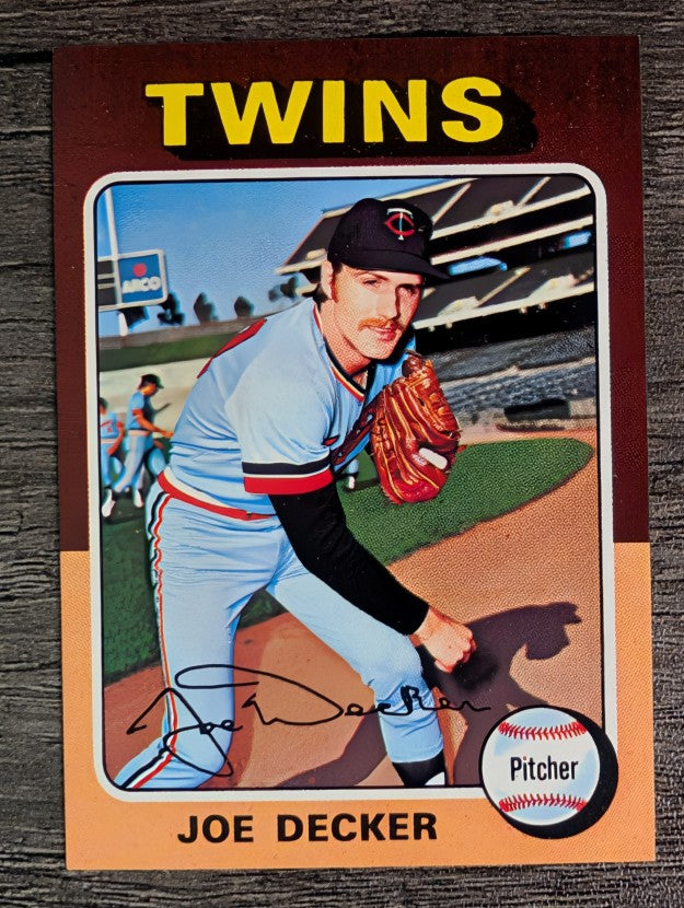 1975 Topps Mini #102 Joe Decker (MINT)