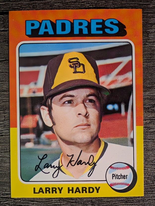 1975 Topps Mini #112 Larry Hardy RC (NMMT)
