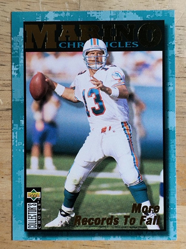 1995 Collector's Choice Dan Marino Chronicles #DM10 Dan Marino