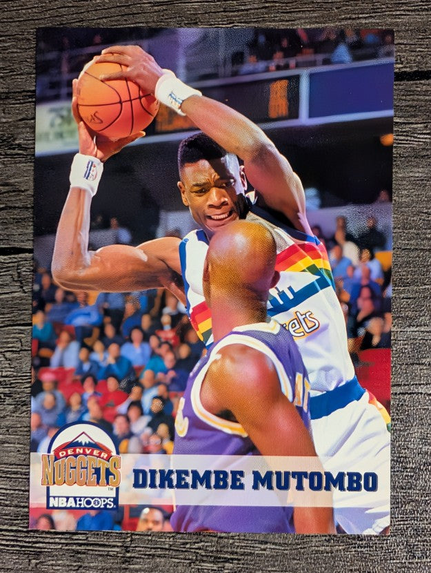 1993-94 Hoops #56 Dikembe Mutombo