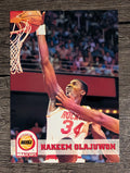 1993-94 Hoops #81 Hakeem Olajuwon