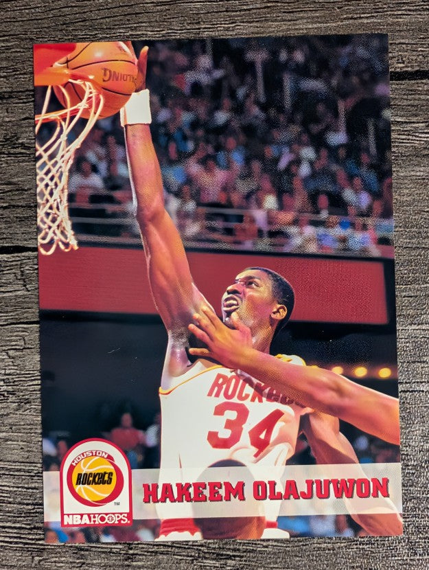 1993-94 Hoops #81 Hakeem Olajuwon