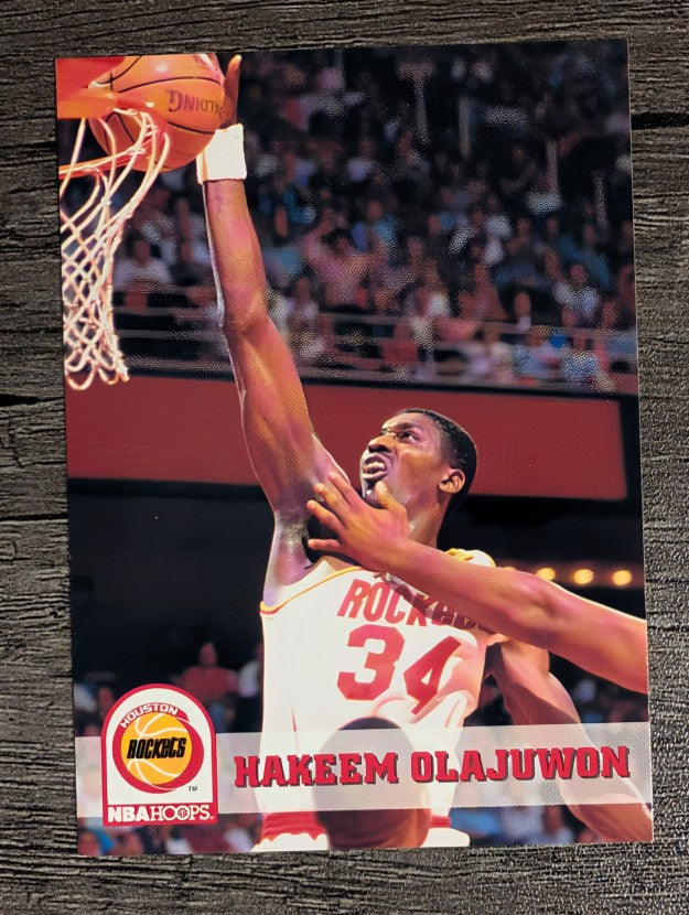 1993-94 Hoops #81 Hakeem Olajuwon (NM)