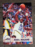 1993-94 Hoops #218 Karl Malone
