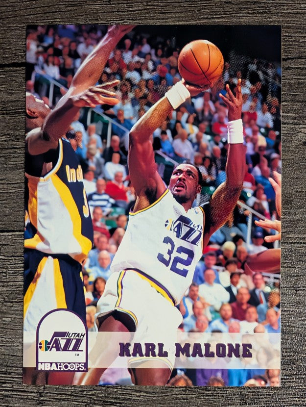 1993-94 Hoops #218 Karl Malone (NM)