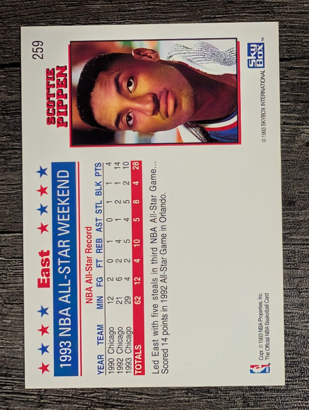 1993-94 Hoops #259 Scottie Pippen AS