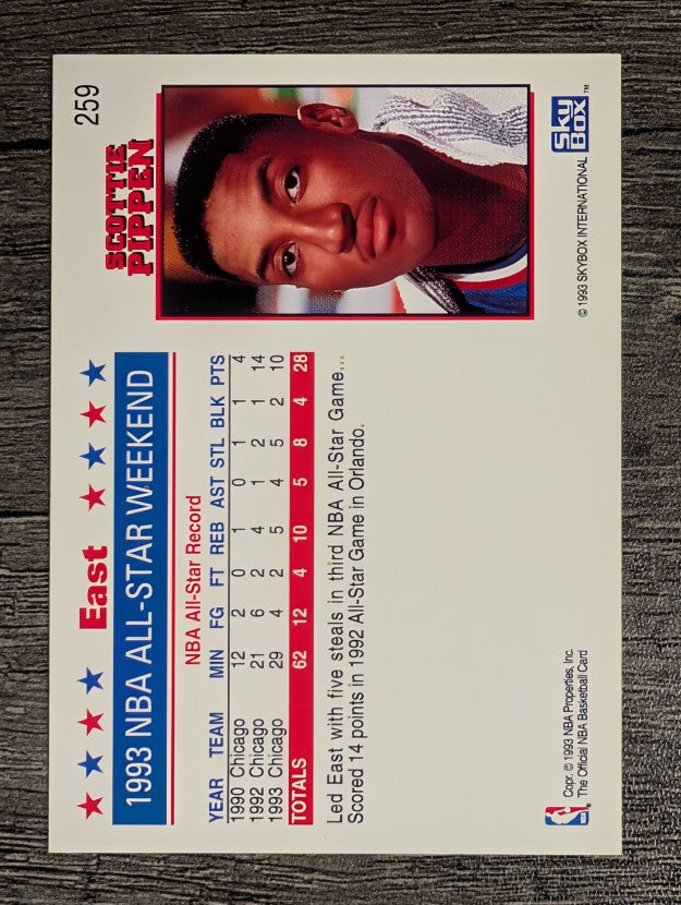 1993-94 Hoops #259 Scottie Pippen AS