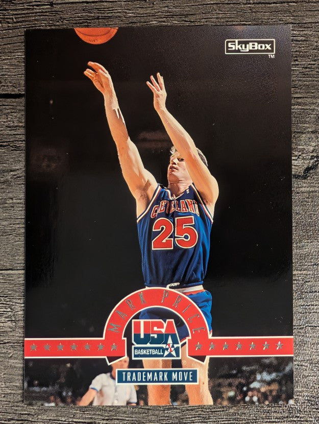 1994 SkyBox USA #23 Mark Price/Trademark Move
