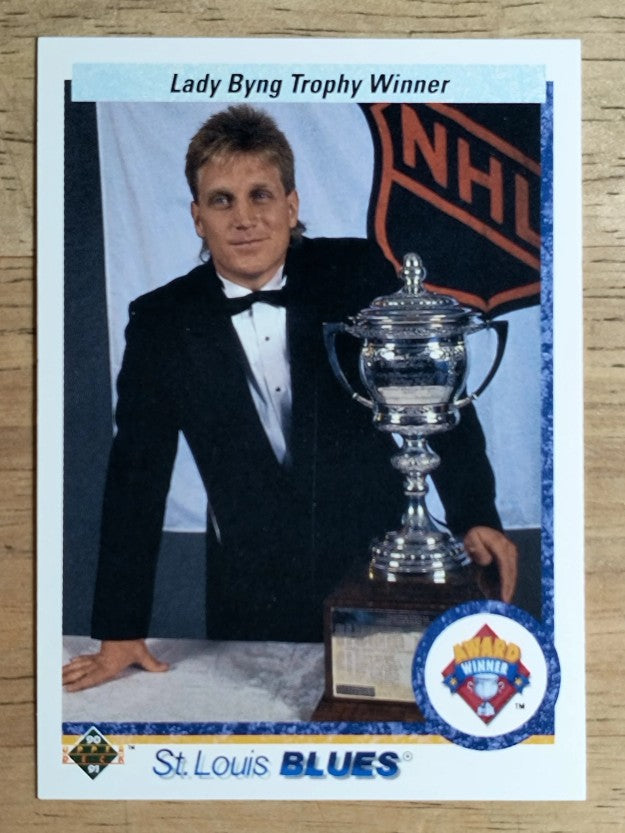 1990-91 Upper Deck #203 Lady Byng Trophy/Brett Hull