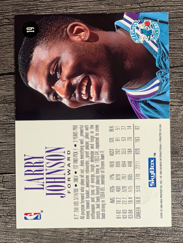 1994-95 SkyBox Premium #19 Larry Johnson